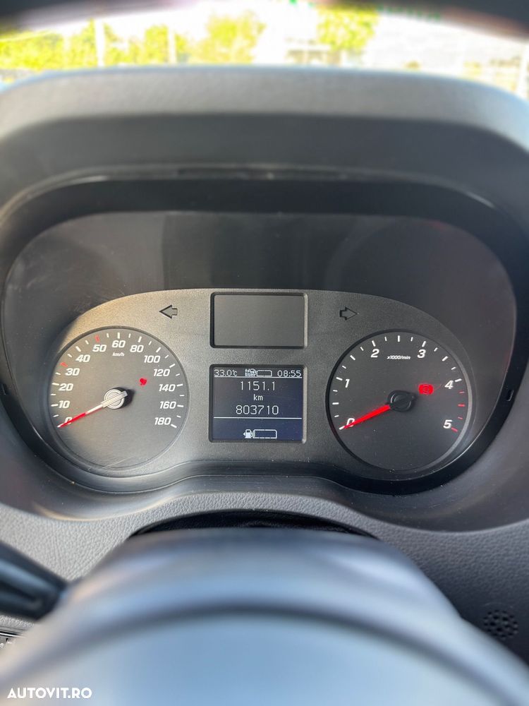 Mercedes-Benz Sprinter - 8