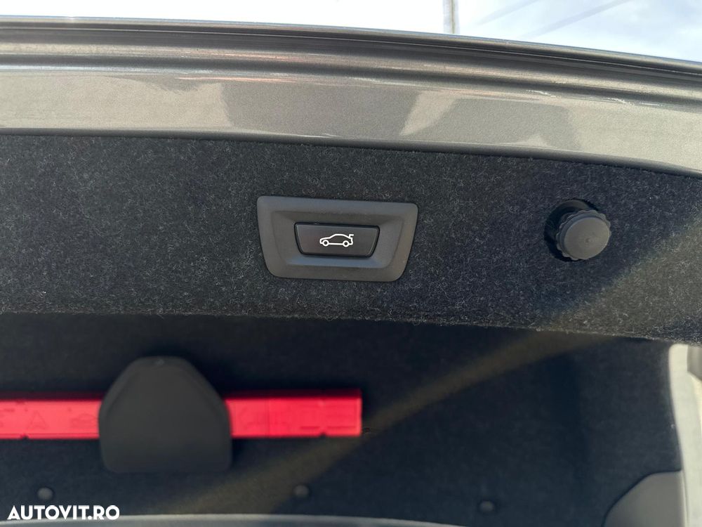 BMW Seria 5 530d xDrive Aut. Sport Line - 40