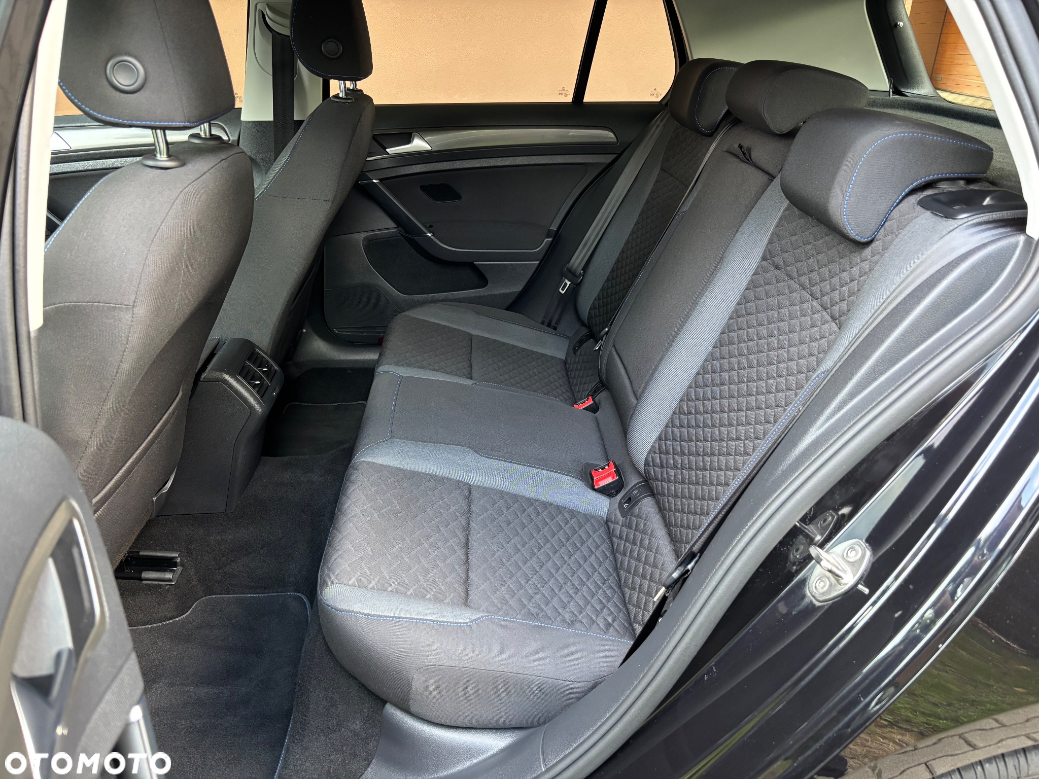 Volkswagen Golf 1.0 TSI OPF Comfortline - 28
