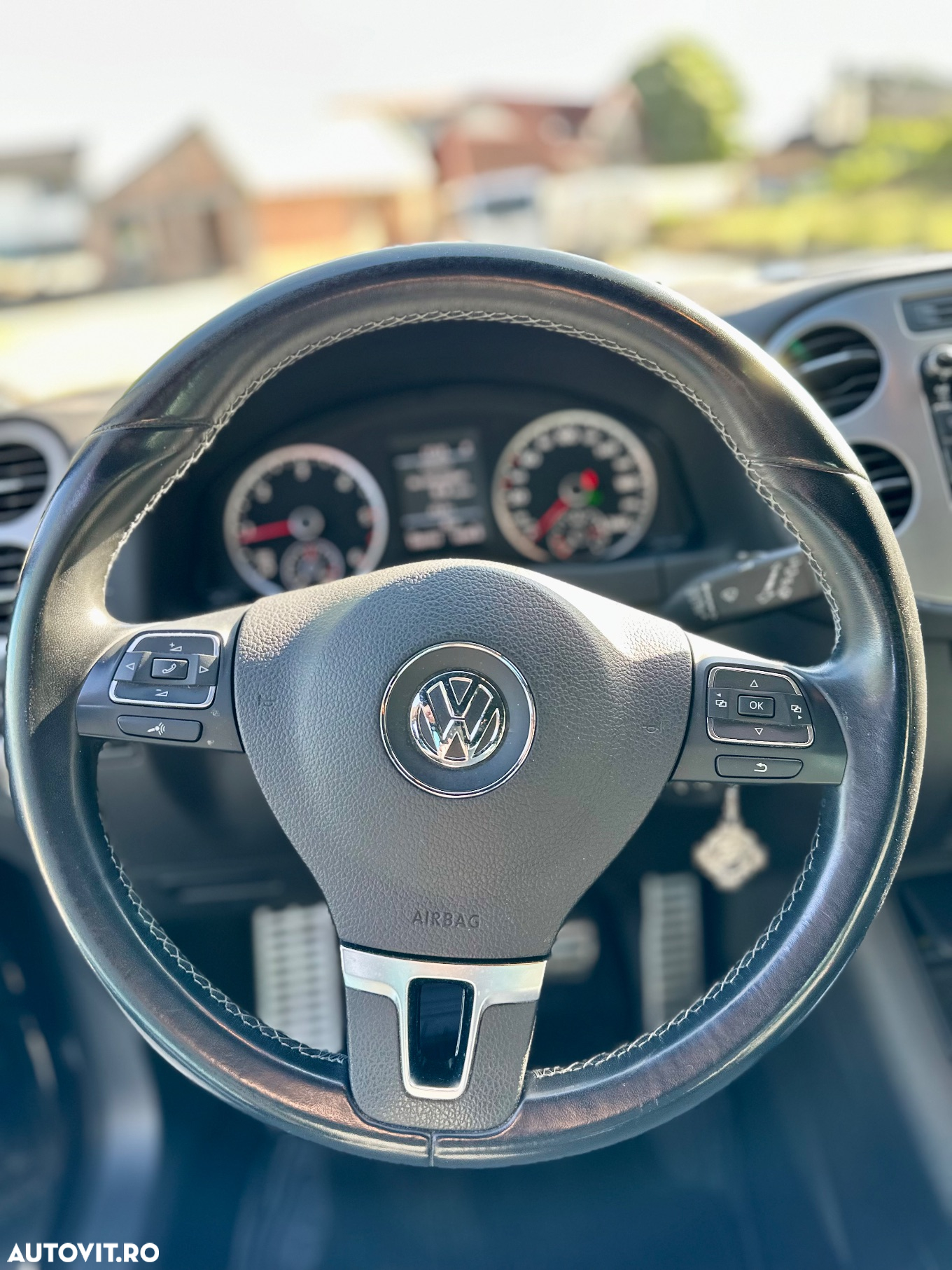 Volkswagen Tiguan 2.0 TDI 4Motion DSG Track & Field - 15