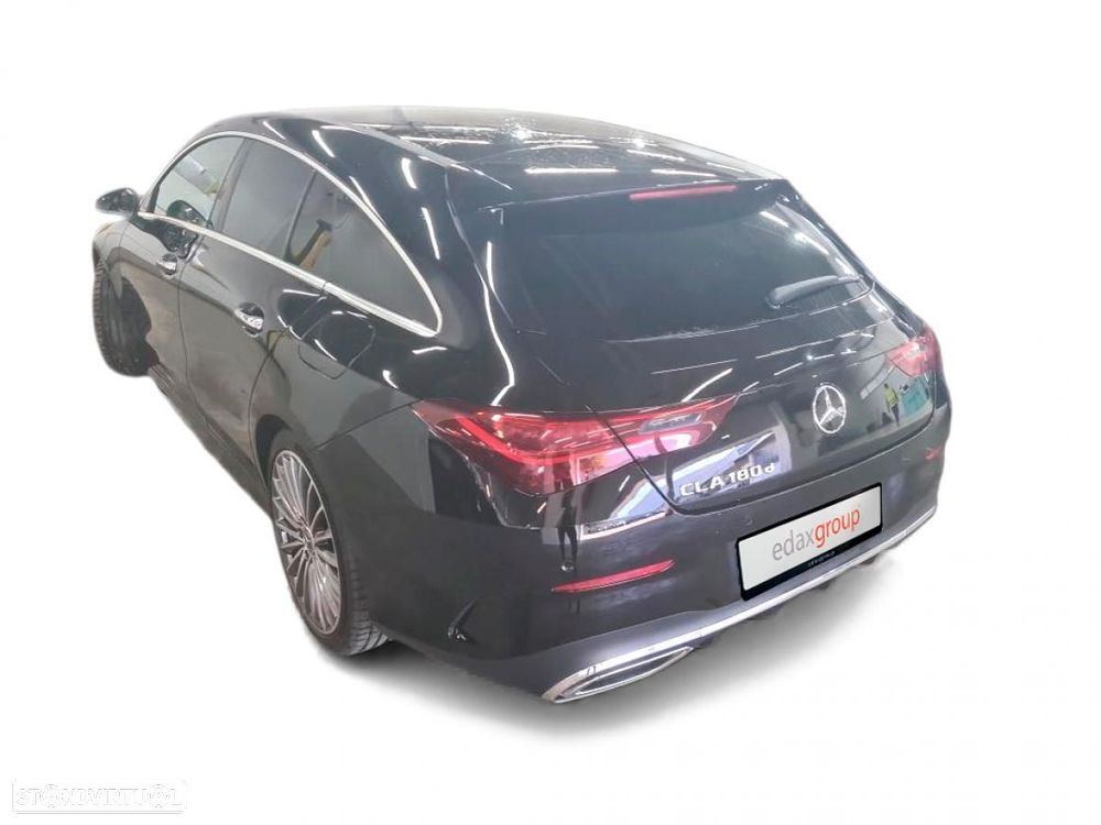 Mercedes-Benz CLA 180 d Shooting Brake AMG Line Aut. - 2