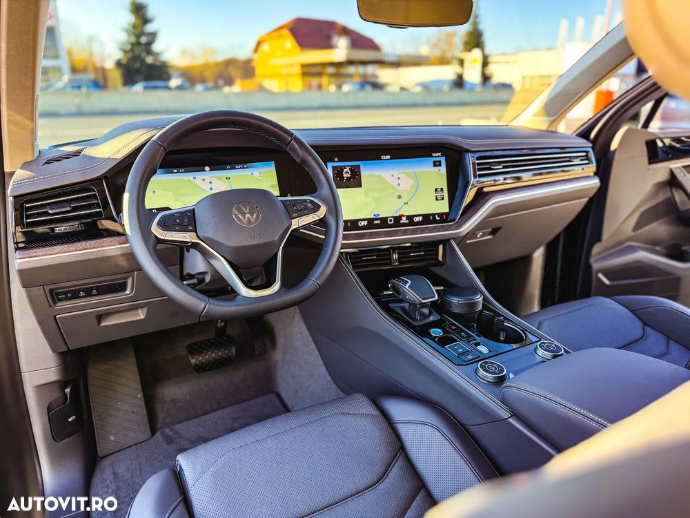 Volkswagen Touareg V6 TDI 4MOTION Elegance - 8