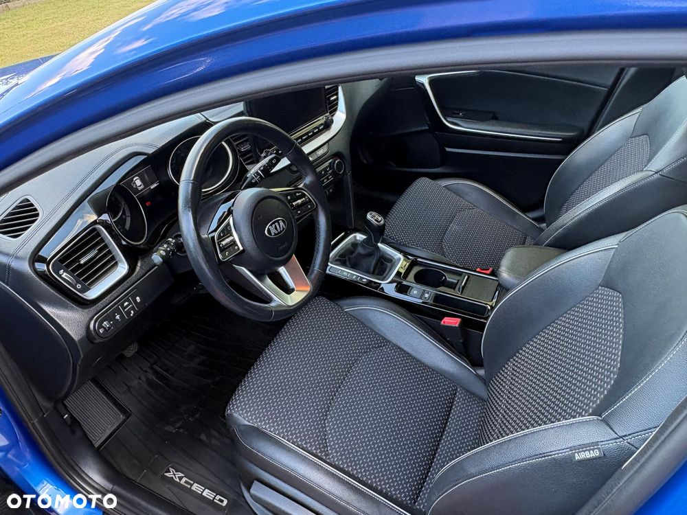 Kia XCeed 1.5 T-GDI L Business Line - 21