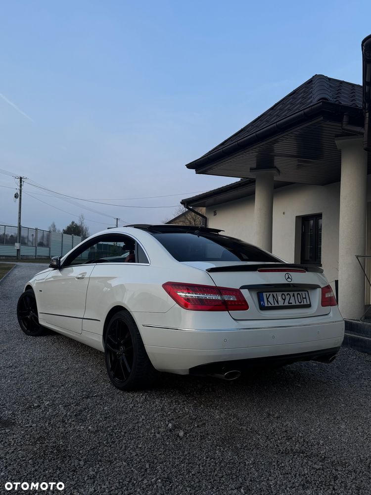 Mercedes-Benz Klasa E 350 CDI BlueEff - 1