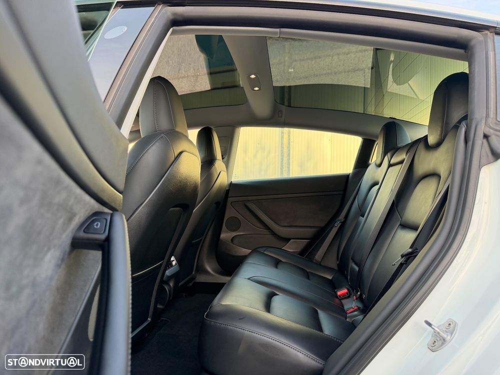 Tesla Model 3 Standard Range Plus RWD - 30