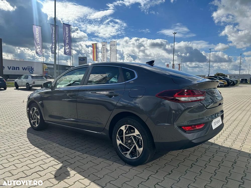 Hyundai i30 Fastback 1.5 T-GDI 140CP 7DCT MHEV Highway - 8