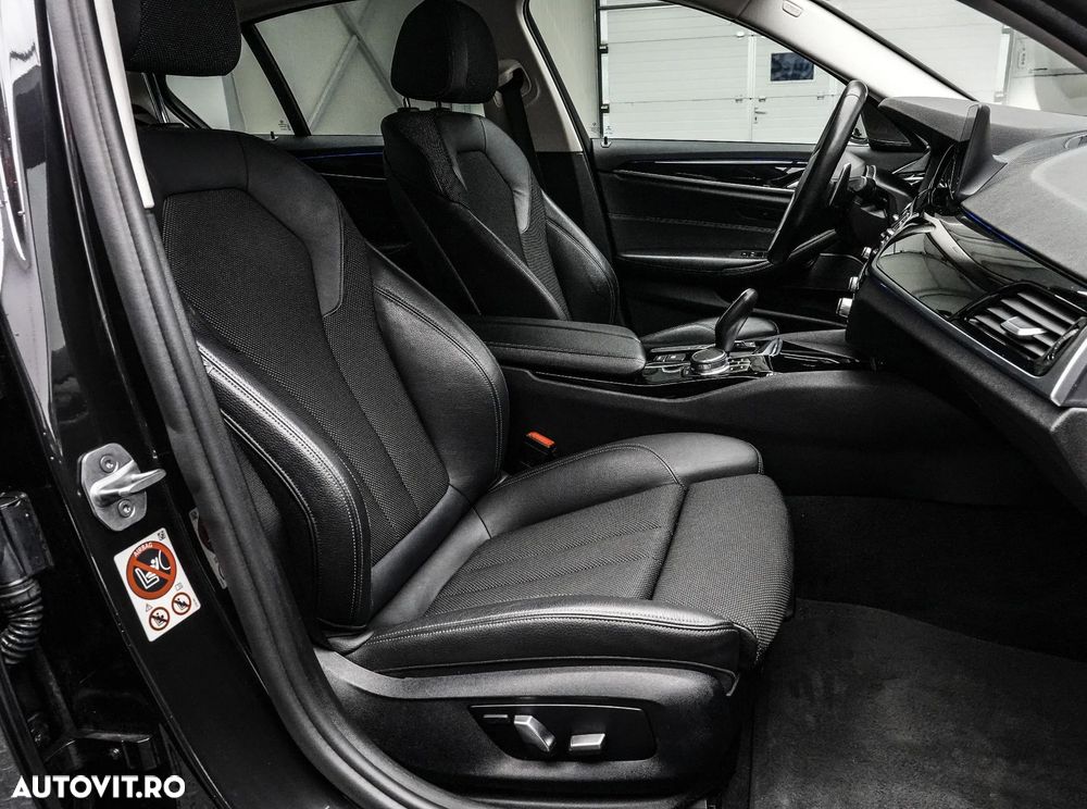 BMW Seria 5 520d xDrive AT - 15