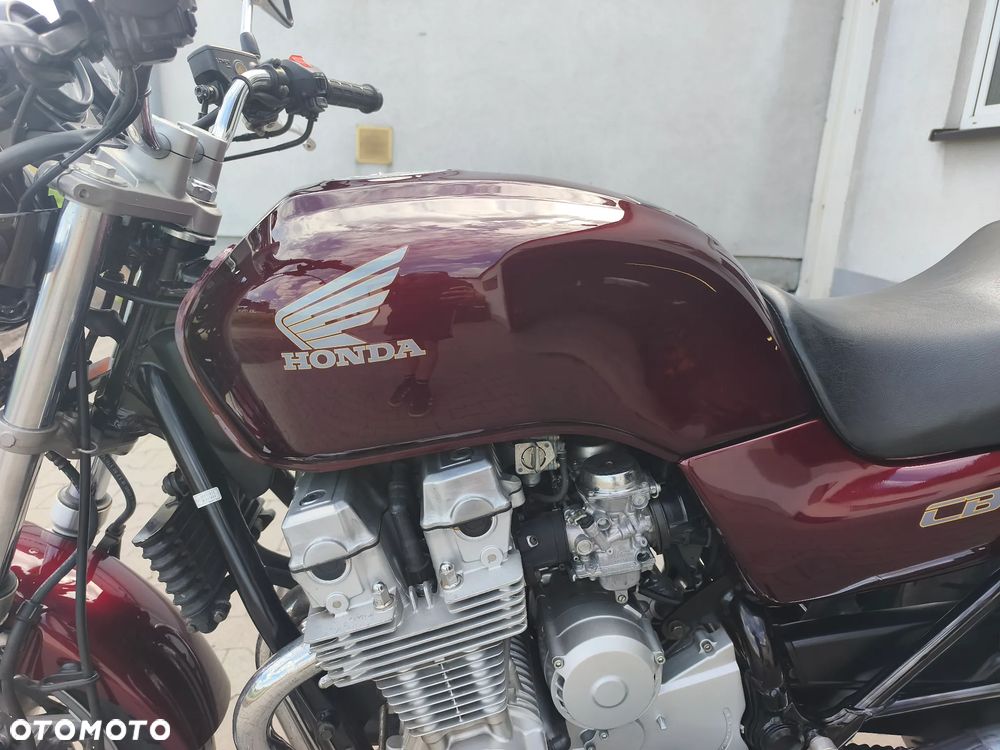 Honda CB - 10
