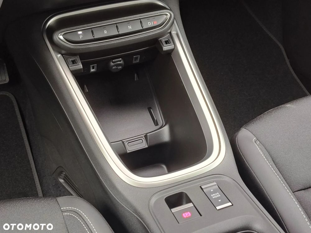 Jeep Avenger 1.2 T3 mHEV Summit FWD eDCT6 - 17