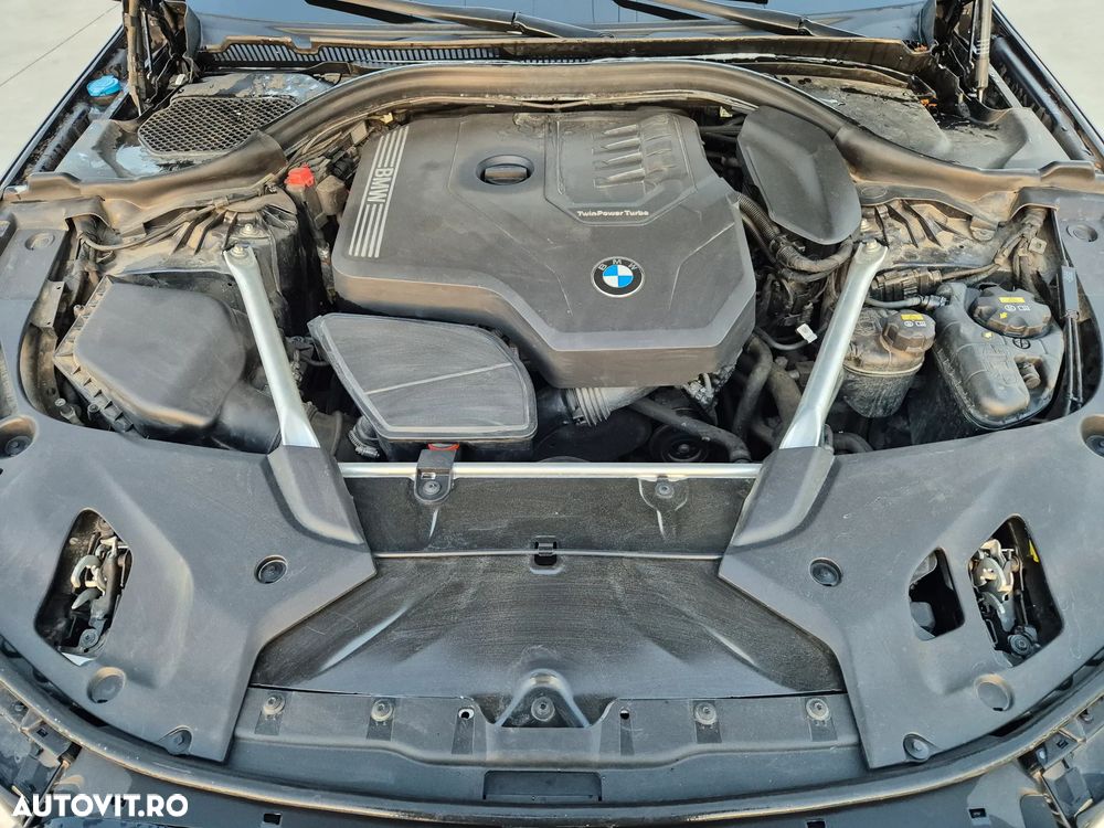 BMW Seria 5 530i xDrive AT - 8