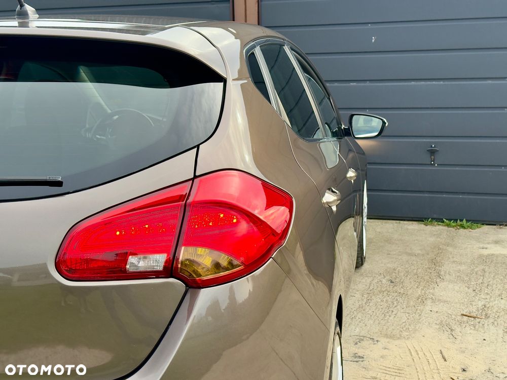 Kia Ceed - 7