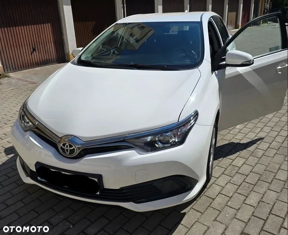 Toyota Auris 1.33 VVT-i Active - 1