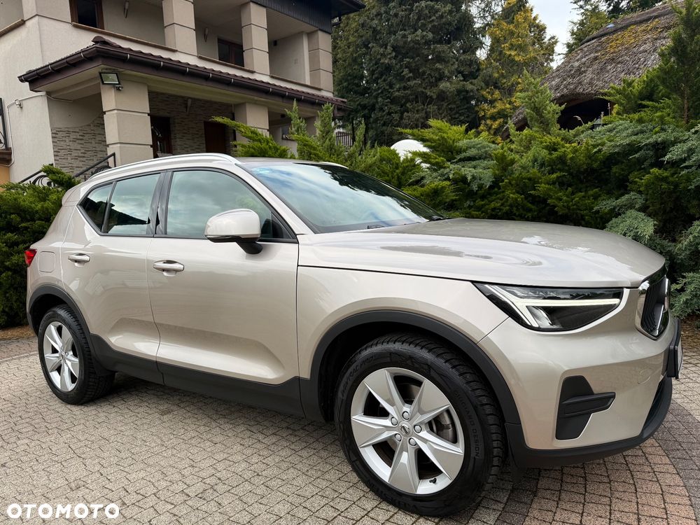 Volvo XC 40 B3 B DKG Plus Bright - 16