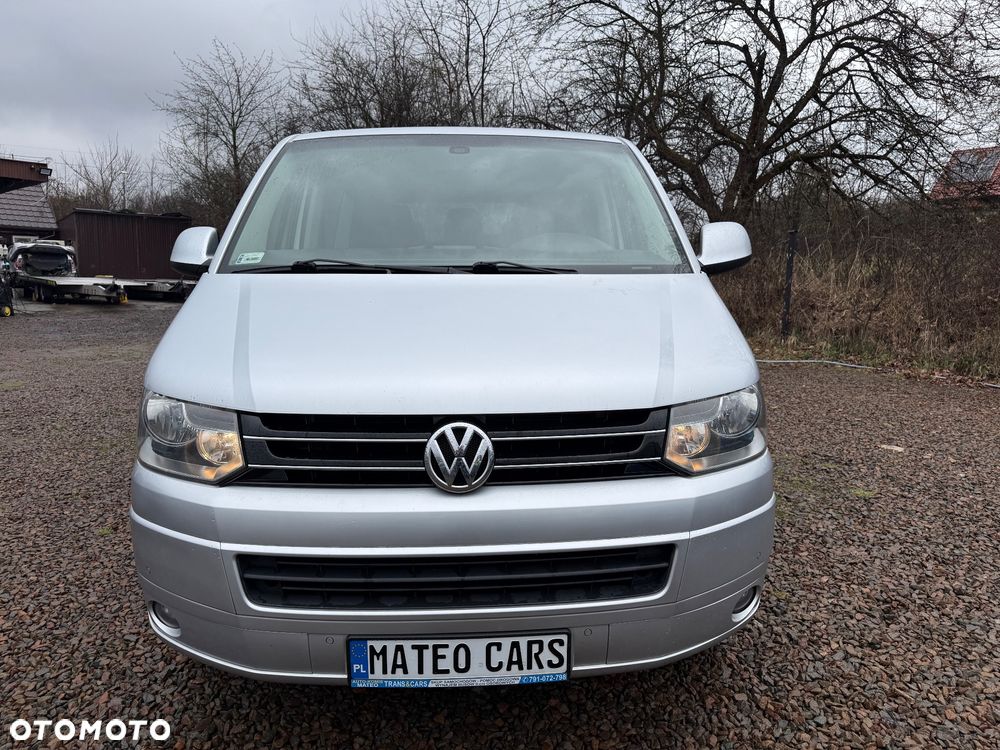 Volkswagen Caravelle - 32