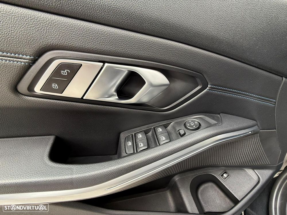 BMW 330 e Pack M Auto - 9