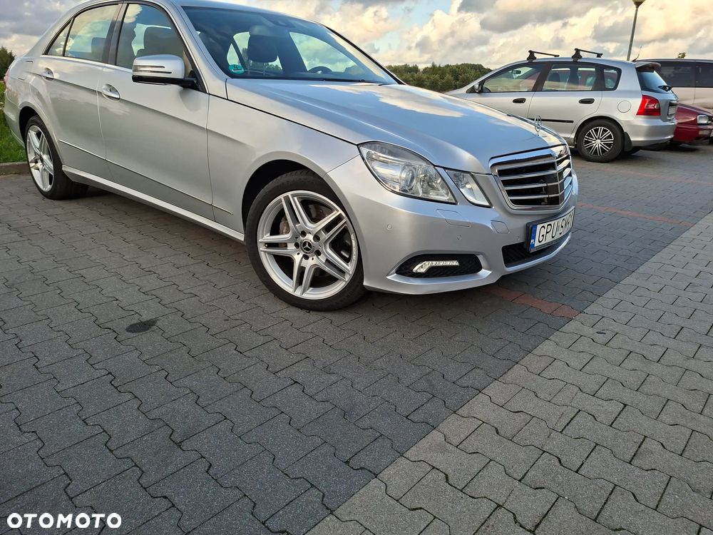 Mercedes-Benz Klasa E 500 Avantgarde - 13