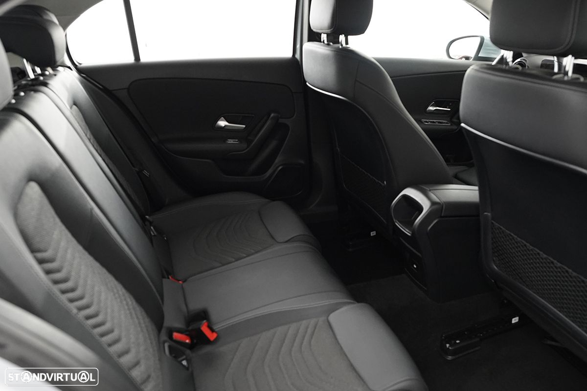 Mercedes-Benz A 200 Standard - 22