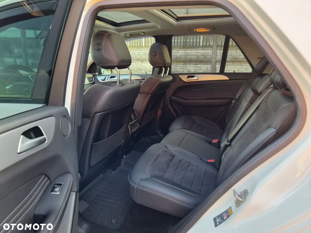 Mercedes-Benz ML 350 BlueTEC 4-Matic - 10
