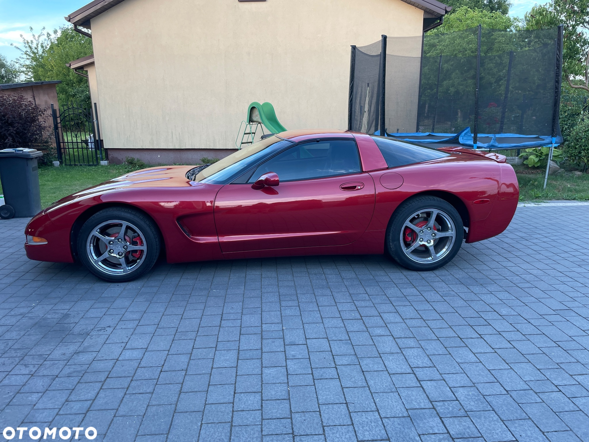 Chevrolet Corvette - 16