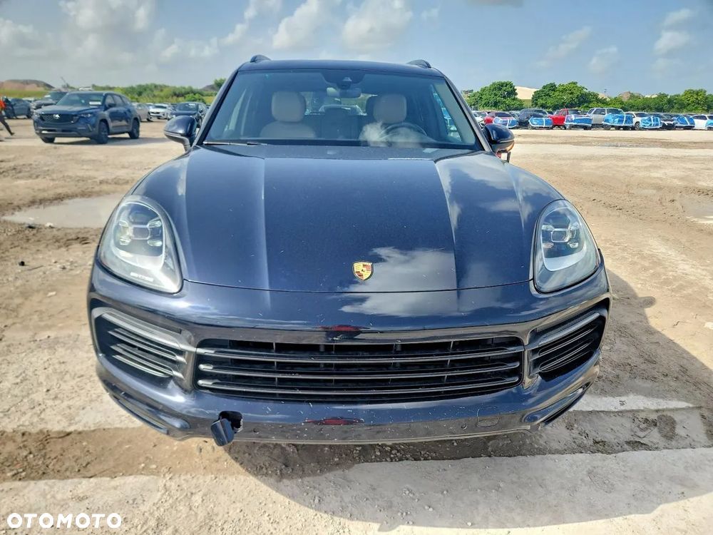 Porsche Cayenne Standard - 5