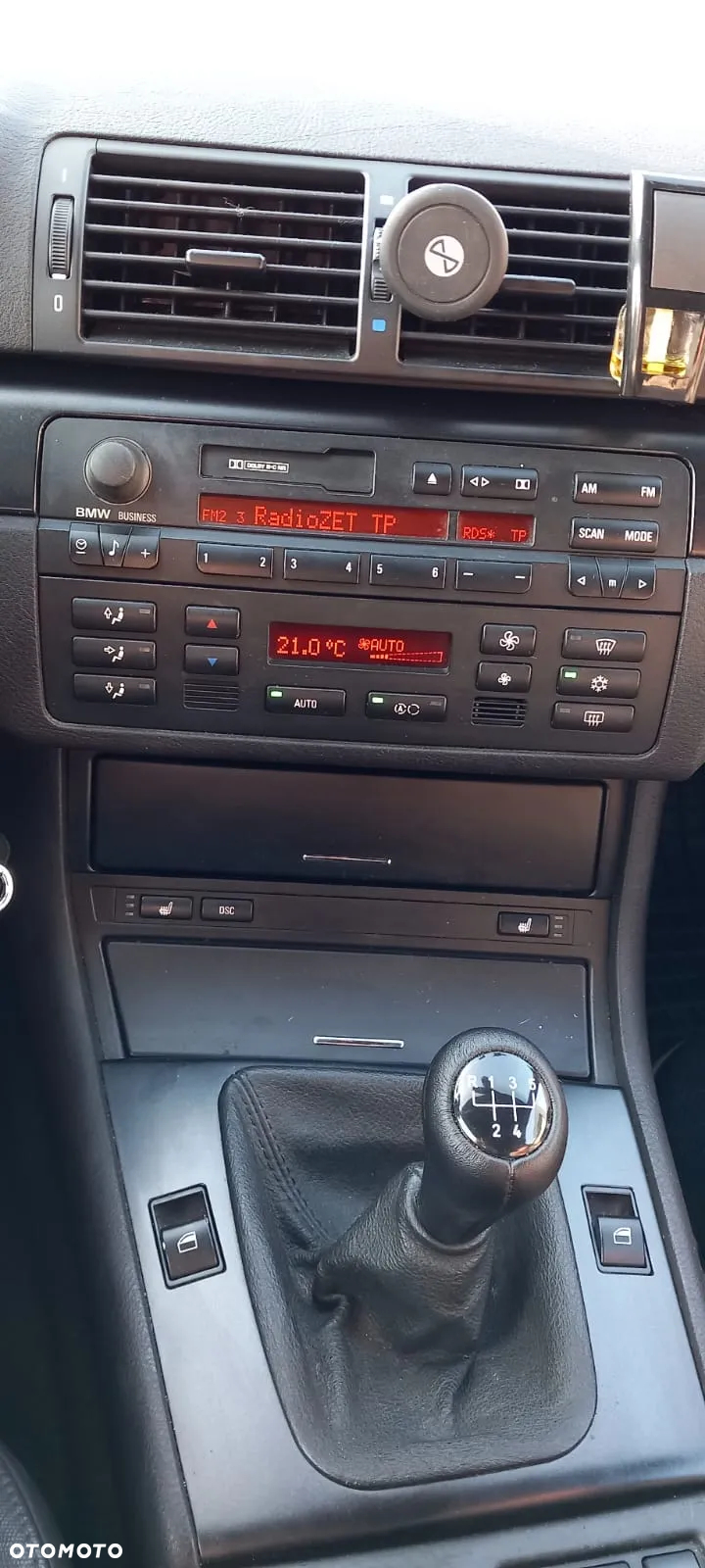 BMW Seria 3 320i Touring Edition Exclusive - 38