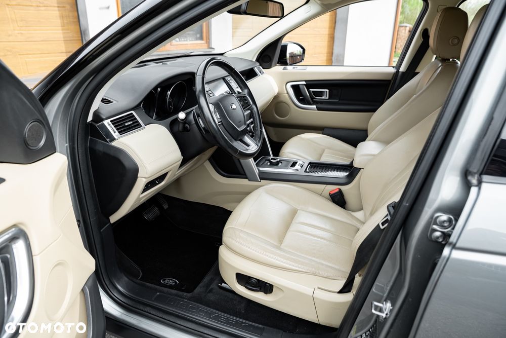 Land Rover Discovery Sport 2.0 TD4 HSE - 17