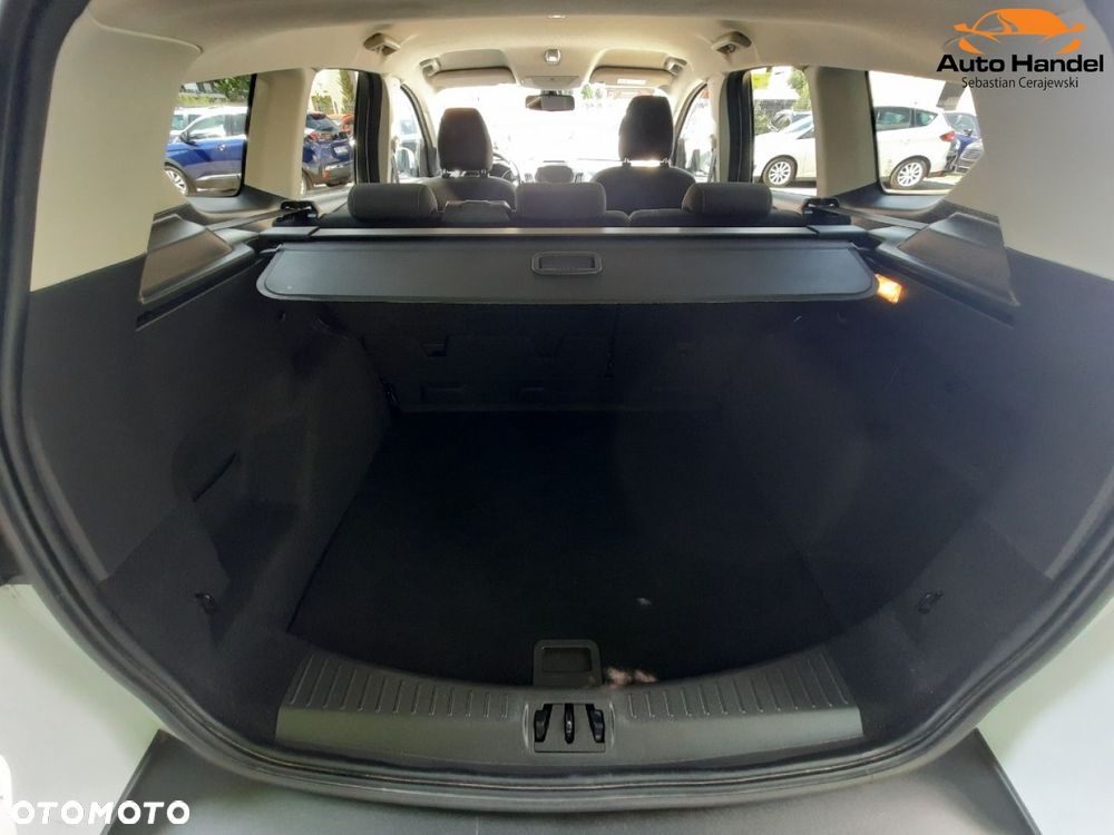 Ford Kuga 1.5 EcoBoost 2x4 Titanium - 17