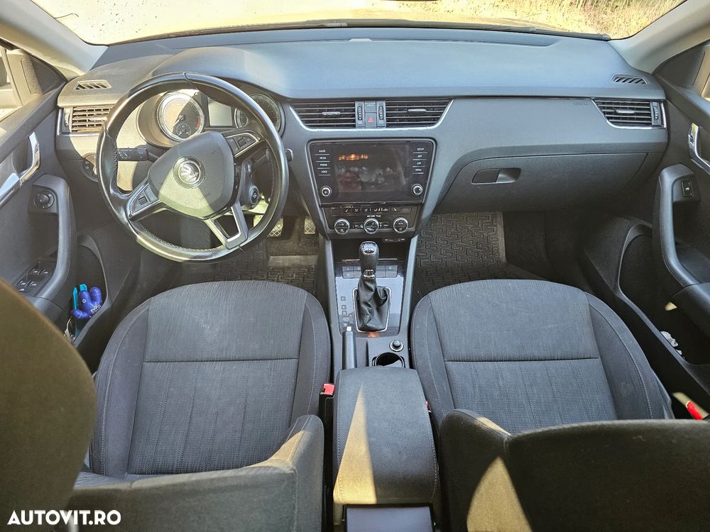 Skoda Octavia 2.0 TDI DSG 4X4 Style - 8