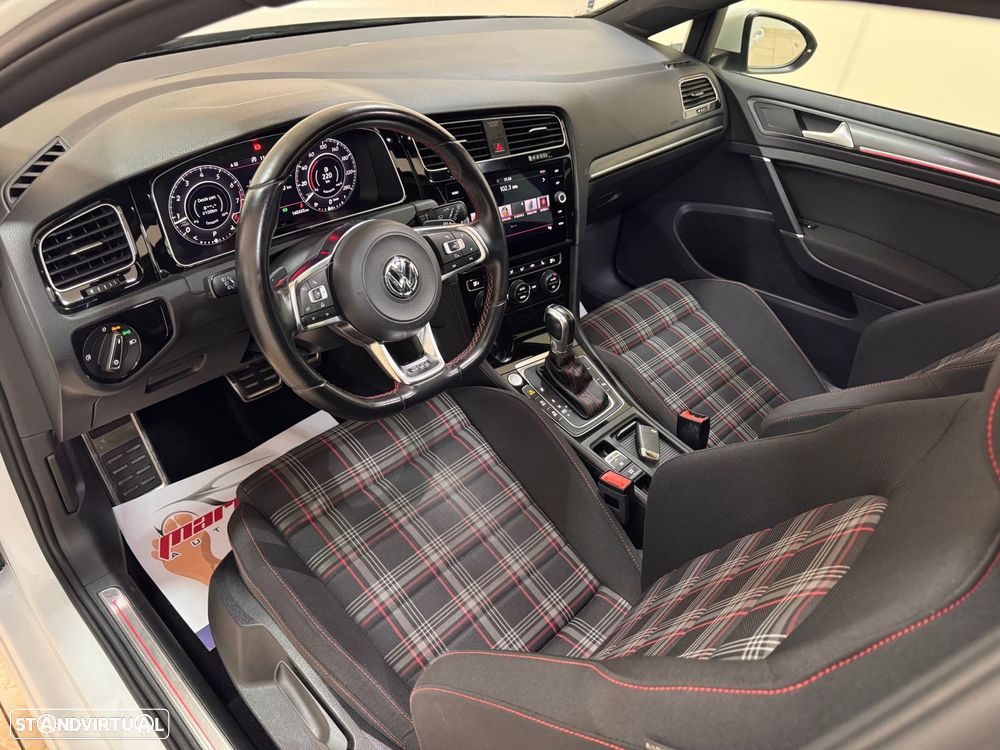 VW Golf 2.0 TSi GTi DSG Performance - 18