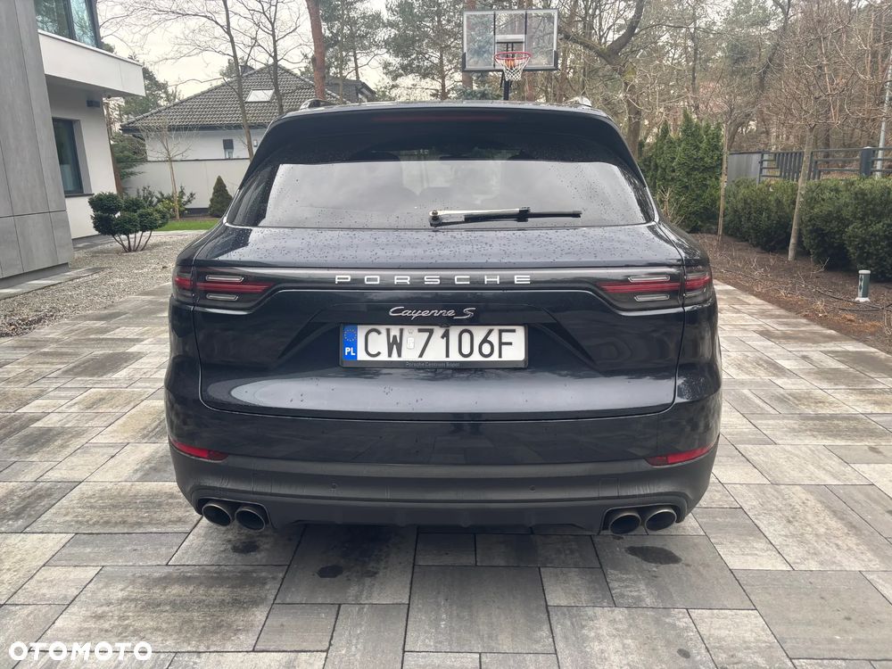 Porsche Cayenne S - 6