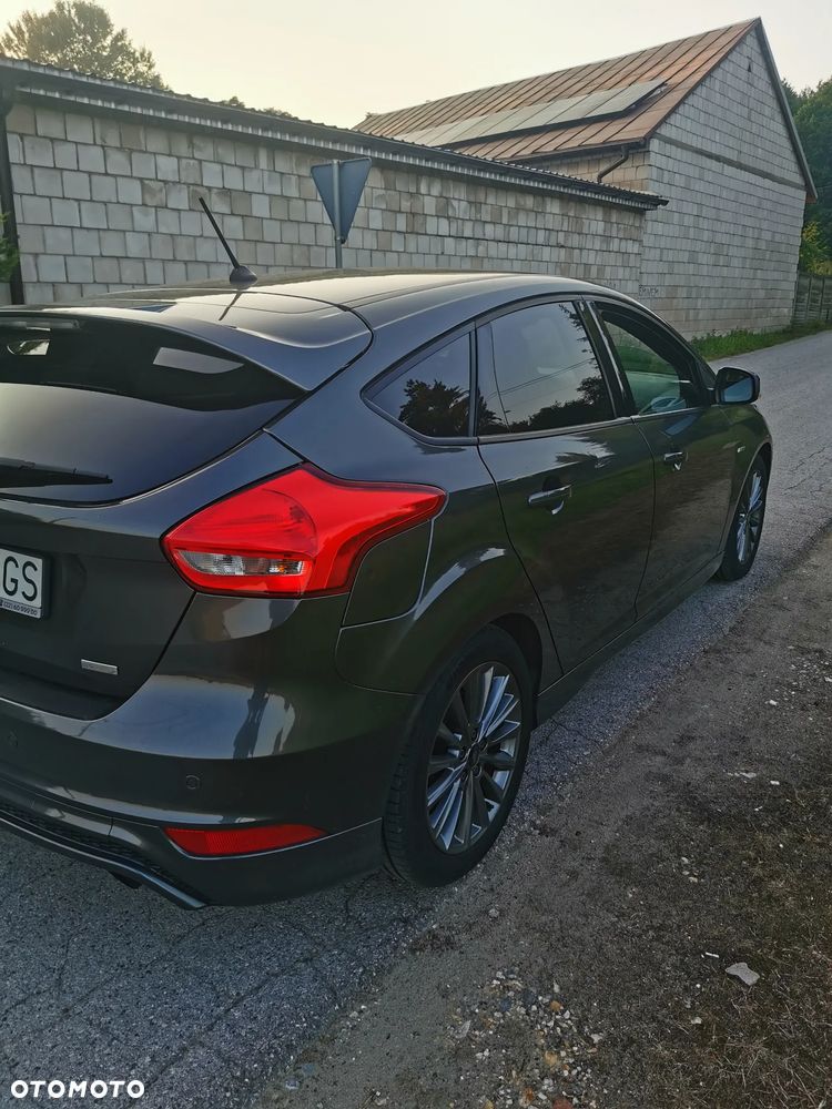 Ford Focus 1.5 EcoBoost ST-Line - 8