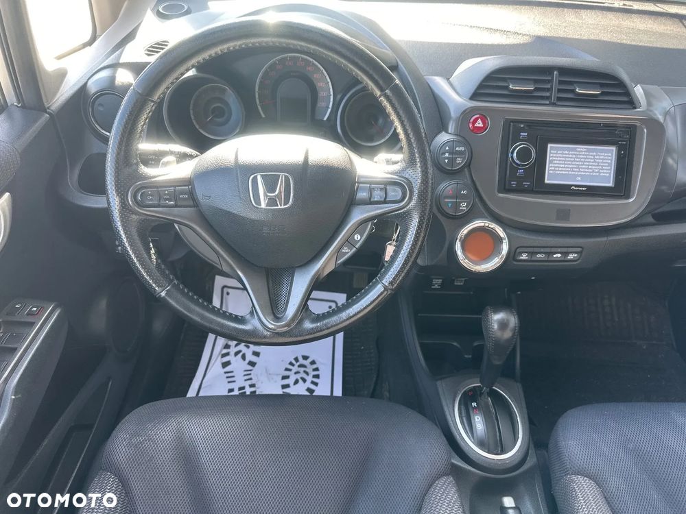 Honda Jazz 1.4 i-VTEC CVT Comfort - 23