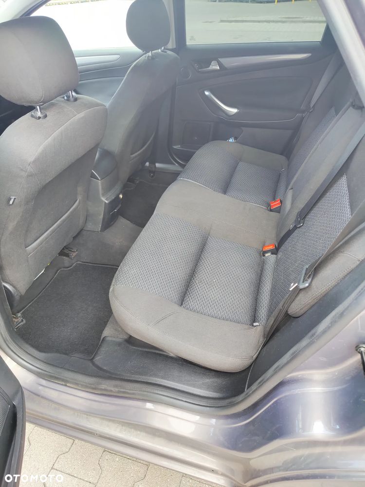 Ford Mondeo 1.6 TDCi Gold X - 6