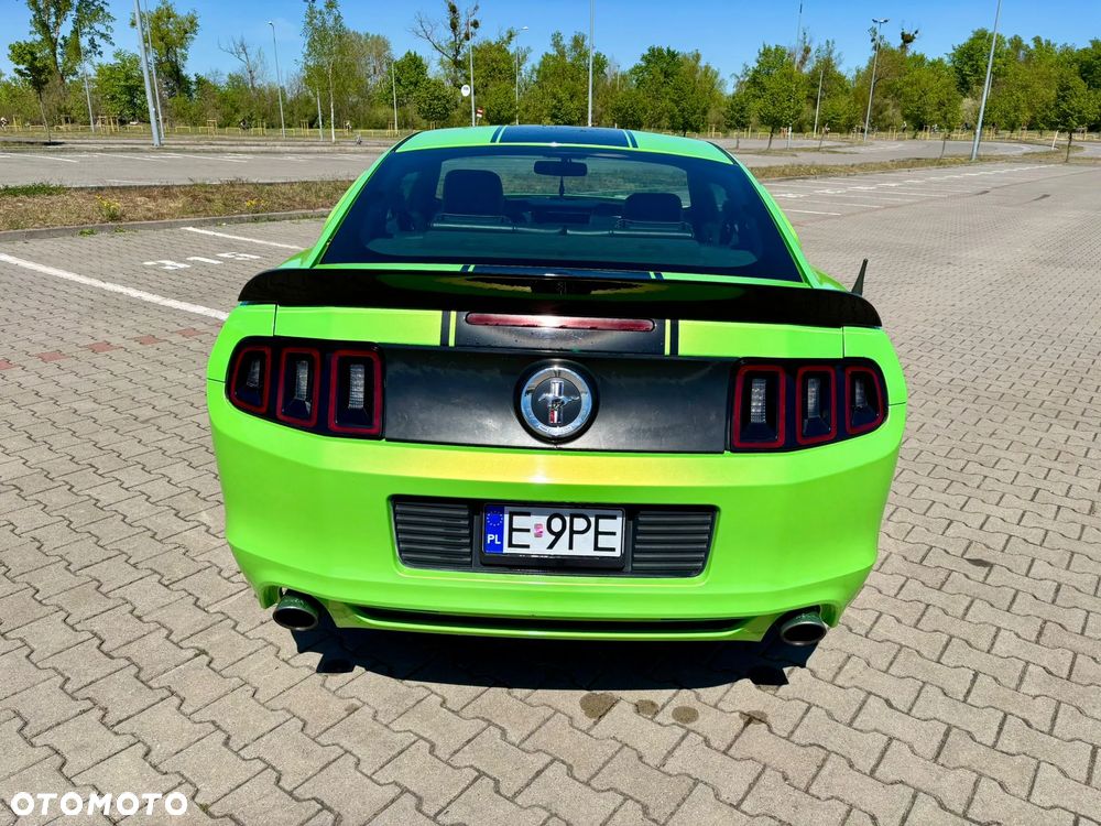 Ford Mustang 3.7 V6 Premium - 12
