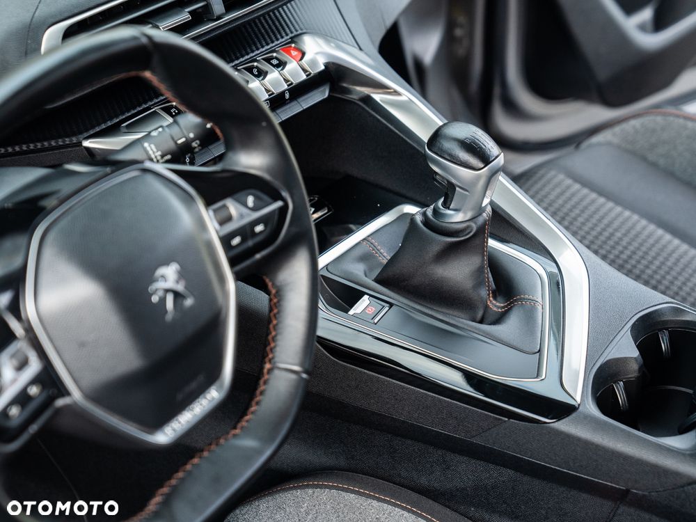Peugeot 3008 PureTech 130 Stop & Start Active - 32
