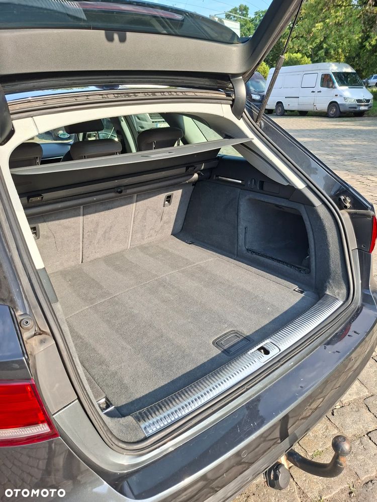 Audi A4 Avant 2.0 TDI S tronic - 8