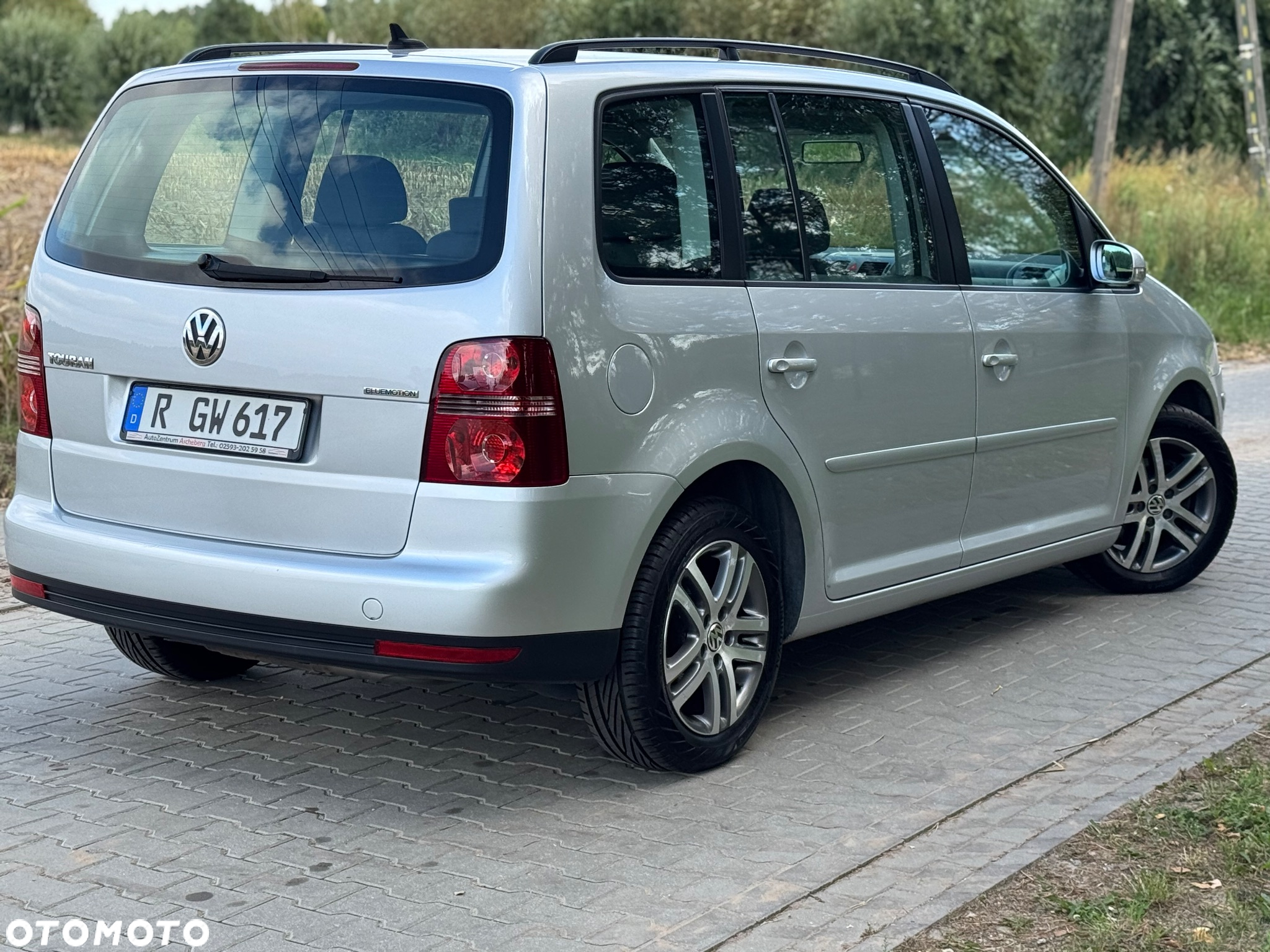 Volkswagen Touran 1.9 TDI DPF Blue Motion Highline - 18