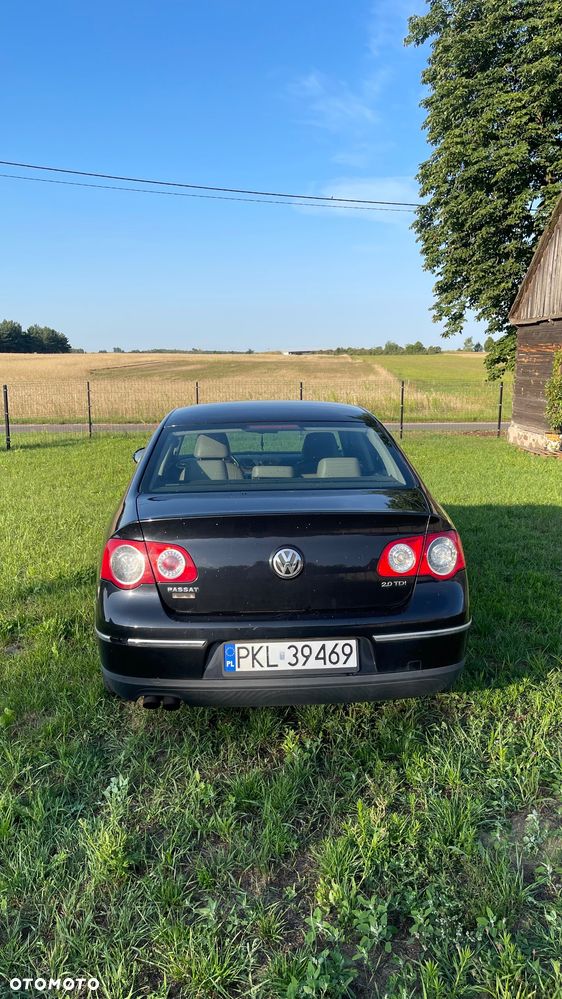Volkswagen Passat 2.0 TDI Highline - 3