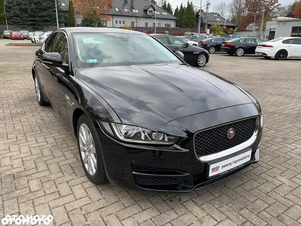 Jaguar XE 2.0 D Prestige