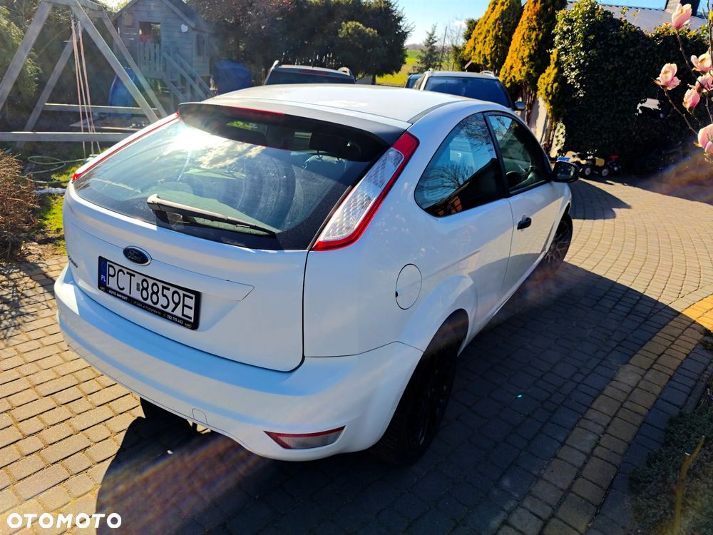 Ford Focus 1.4 16V Style+ - 20