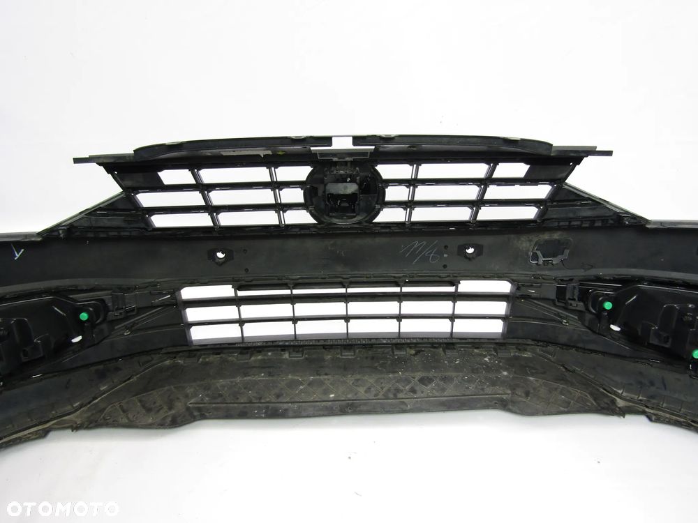 Zderzak przedni VW Passat B8 FL 19 - 24 Highline Pdc-4 Lakier LC9X - 19