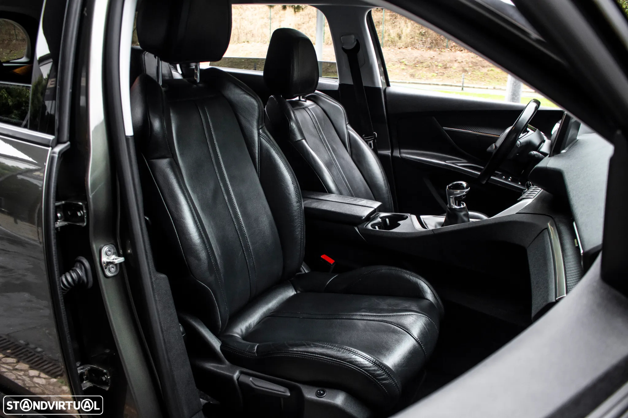 Peugeot 5008 1.2 PureTech Active - 28