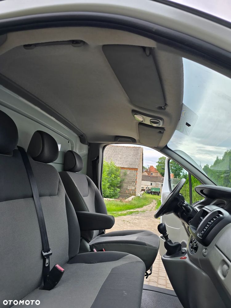 Renault Trafic - 16