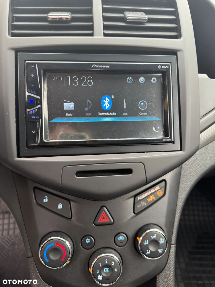 Chevrolet Aveo 1.2 LT - 6