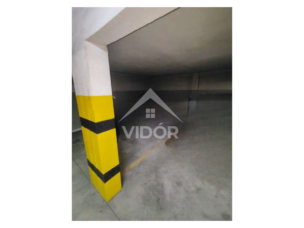 Garagem junto a Circunvalação - Grande imagem: 5/6