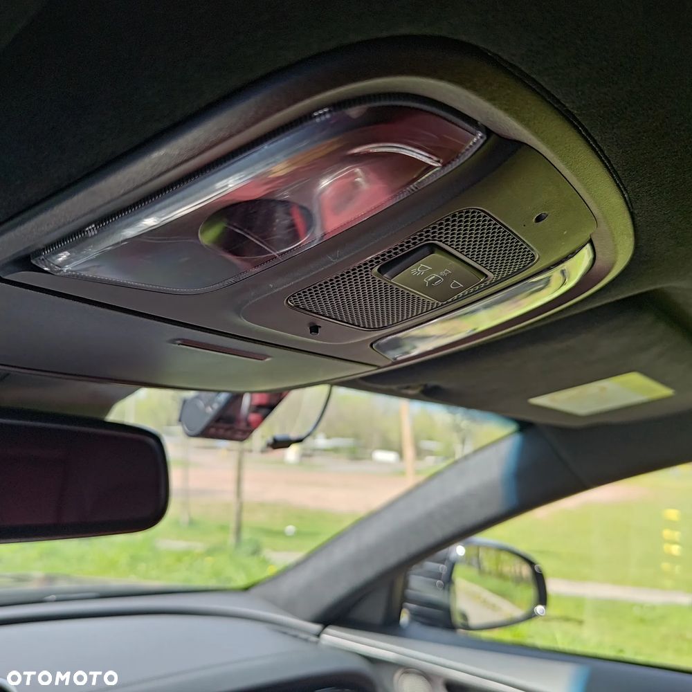 Kia Stinger 2.0 T-GDI GT Line - 23