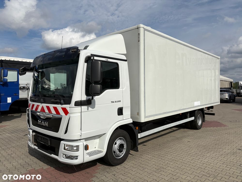 MAN TGL 12.220 / 185.000km PRZEBIEGU / EURO 6 / IDEALNY DO NAUKI JAZDY / NAUKA JAZDY / KRÓTKI / 180 / 250