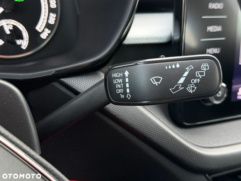 Skoda Fabia 1.0 TSI Style DSG - 35