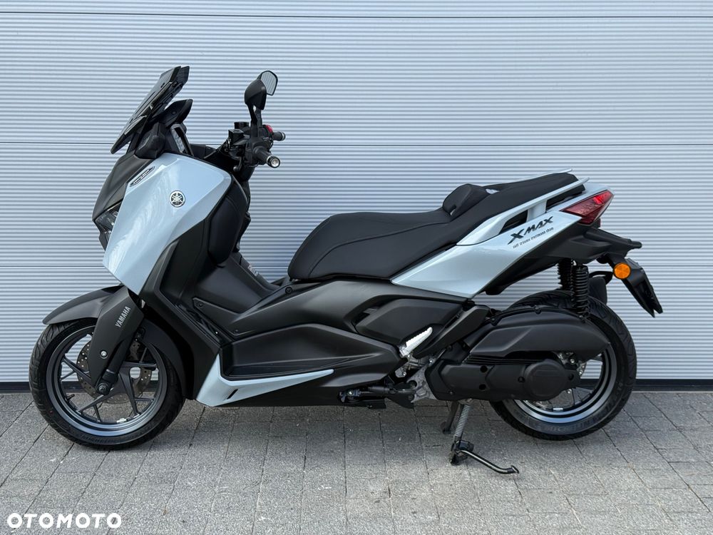 Yamaha X-max - 3