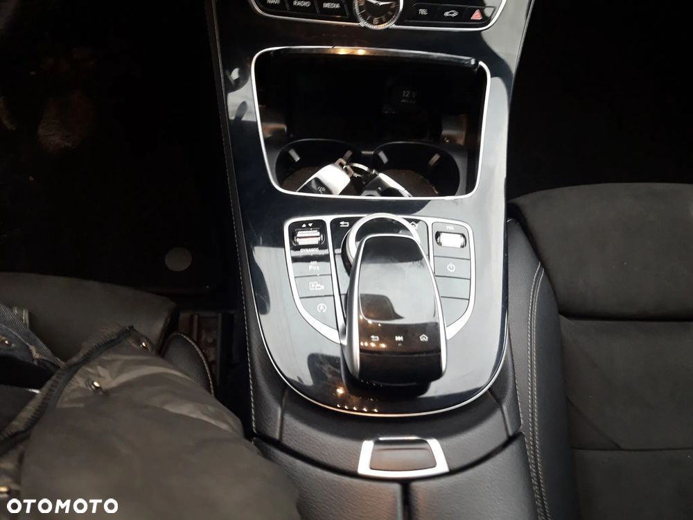 Mercedes-Benz Klasa E 220 d Business Edition 9G-TRONIC - 8